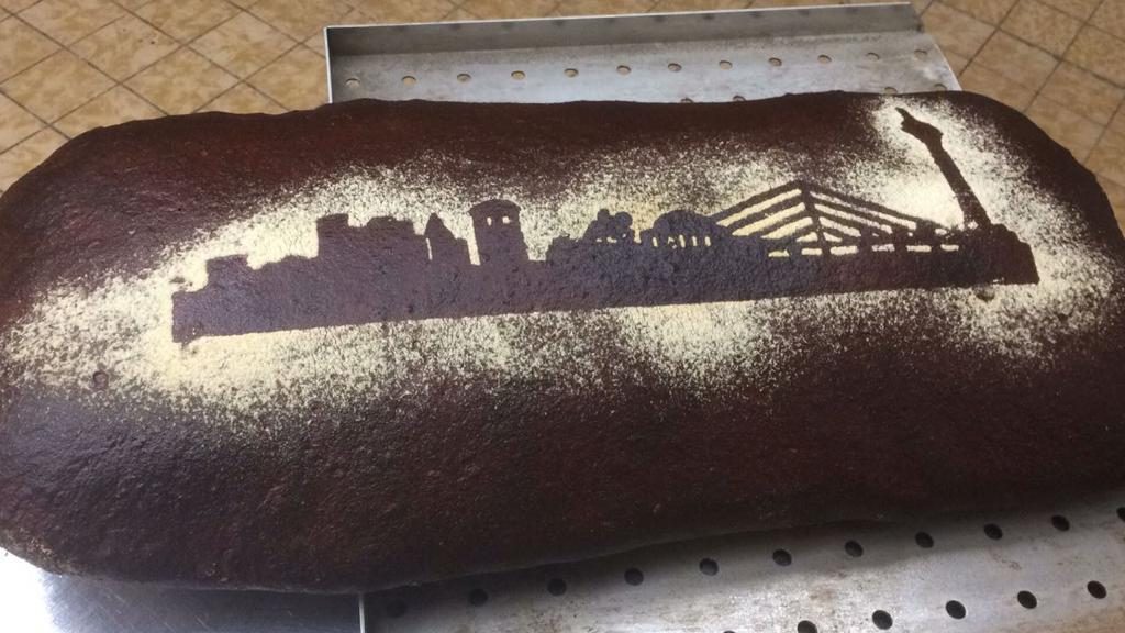 HERCULES Brot mit Düsseldorf‑Skyline