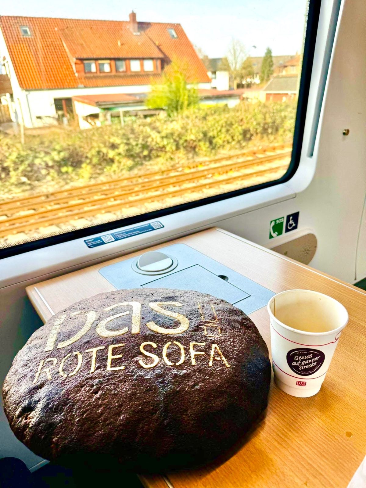 Mit Dank für die Einladung und auf nach Hamburg zum NDR TV DAS ROTE SOFA 🎬